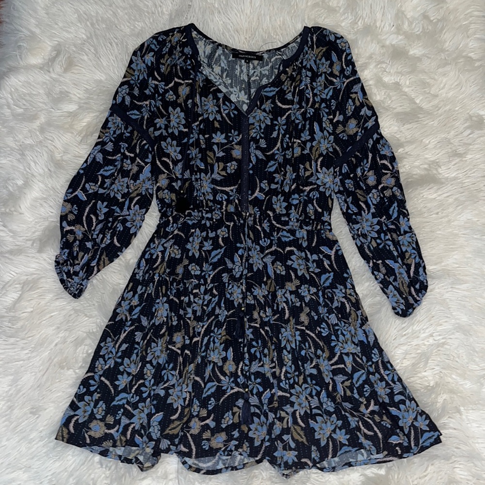 Olivaceous dress.
